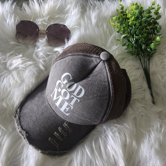 'GOD GOT ME'  Hat ✨️ - Picture 4 of 4